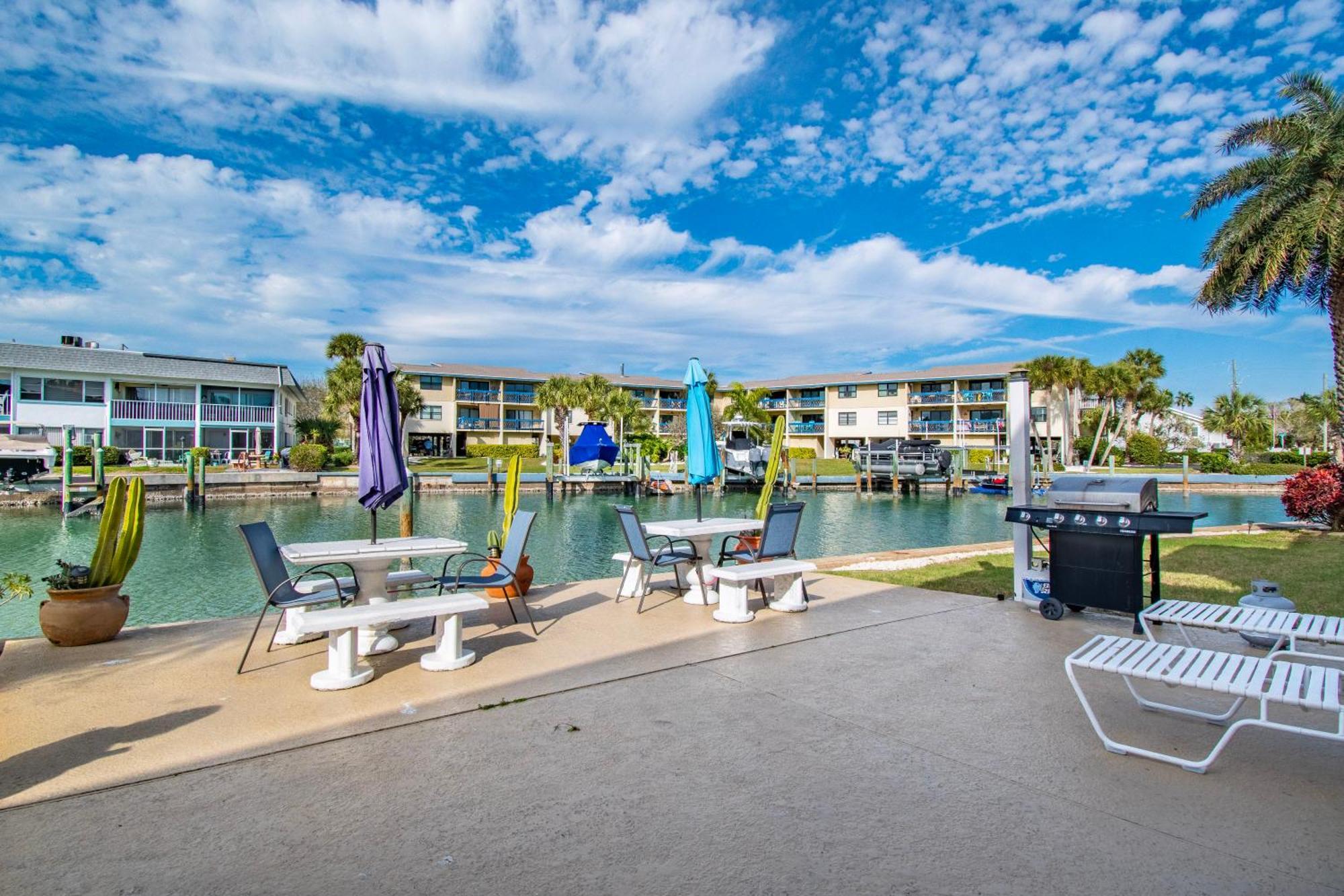 Funshine Pointe Capri Apartment St. Pete Beach Exterior photo