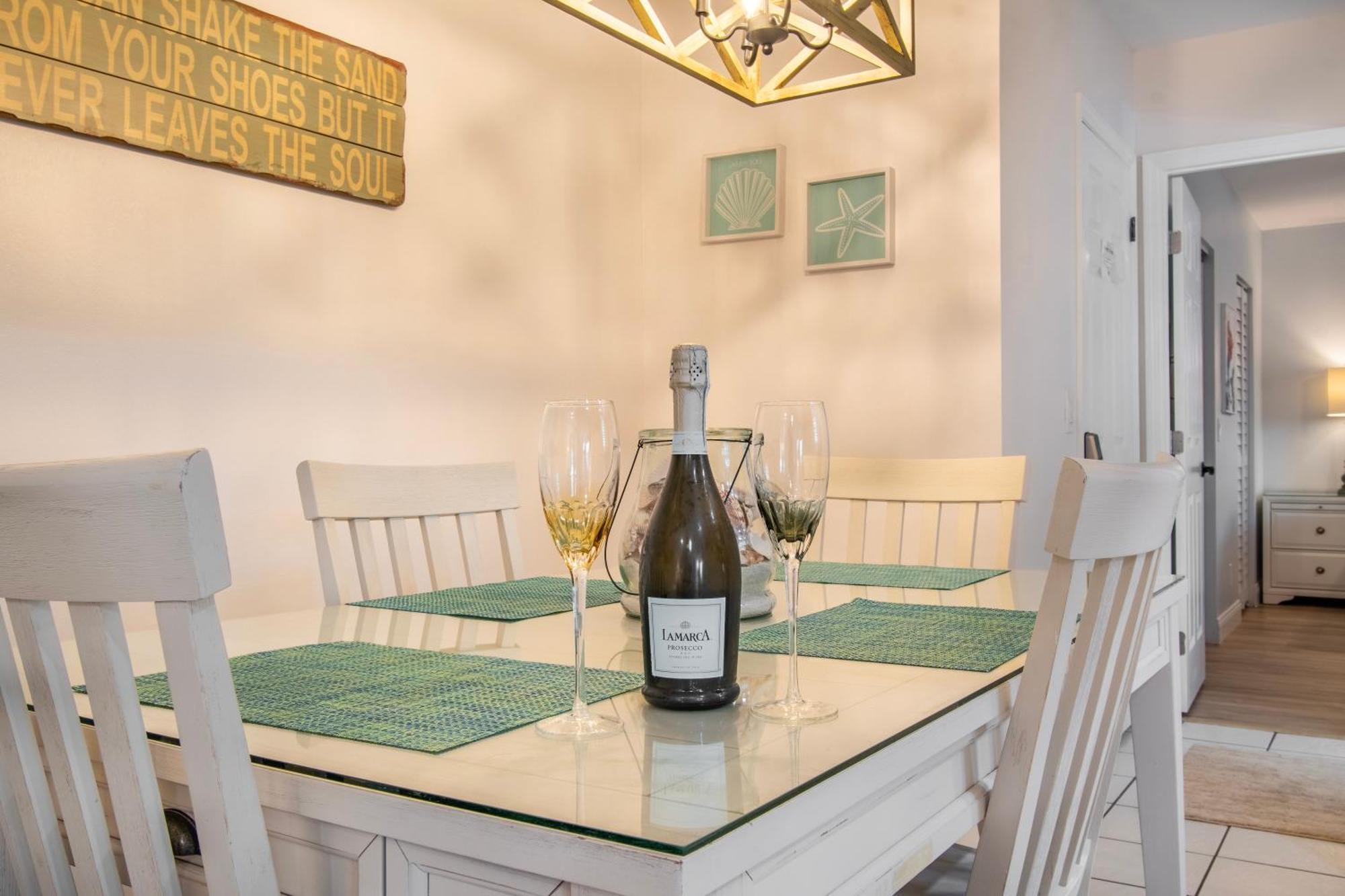 Funshine Pointe Capri Apartment St. Pete Beach Exterior photo